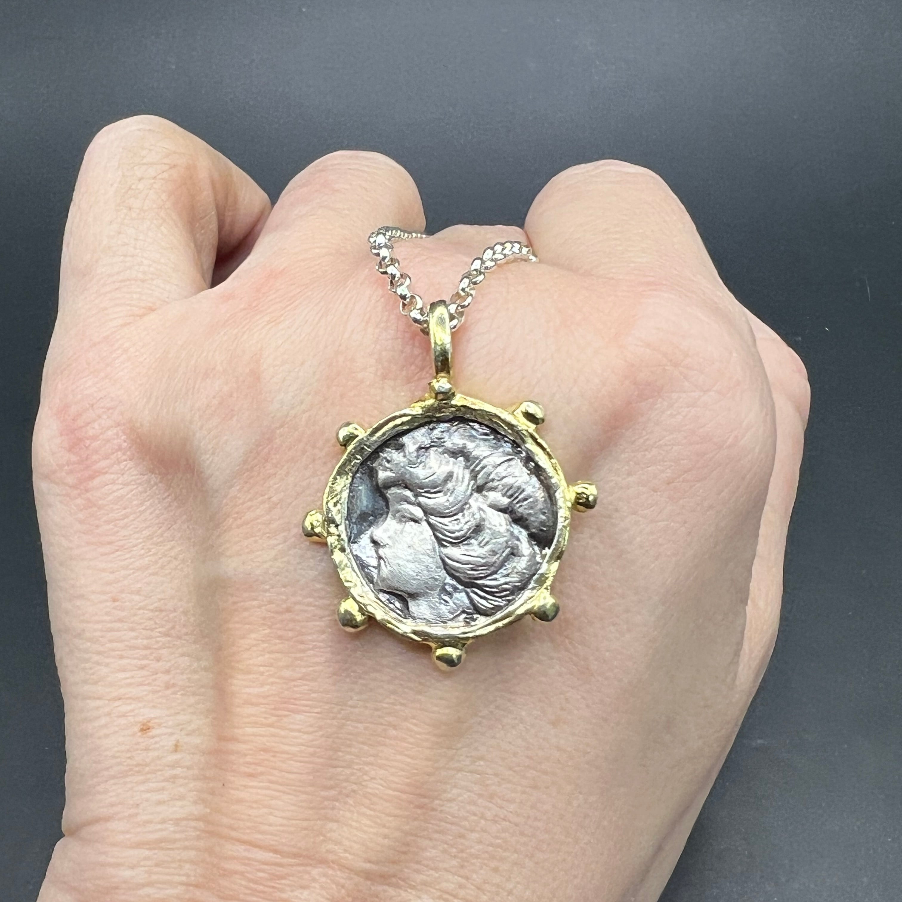 Anhänger Mädchen Silber vergoldet