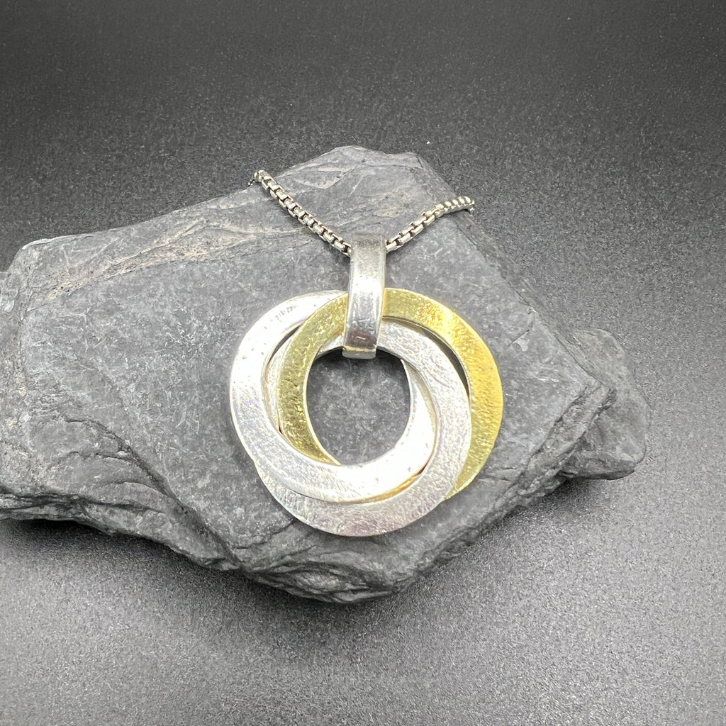 Silberanhaenger Trinity 4